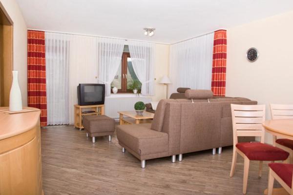 Haus Alexandra Inkl Meinecard Plus Willingen  Δωμάτιο φωτογραφία